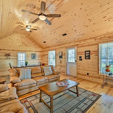 Вилла Breathtaking Elkin Getaway With Vineyard Views! Экстерьер фото