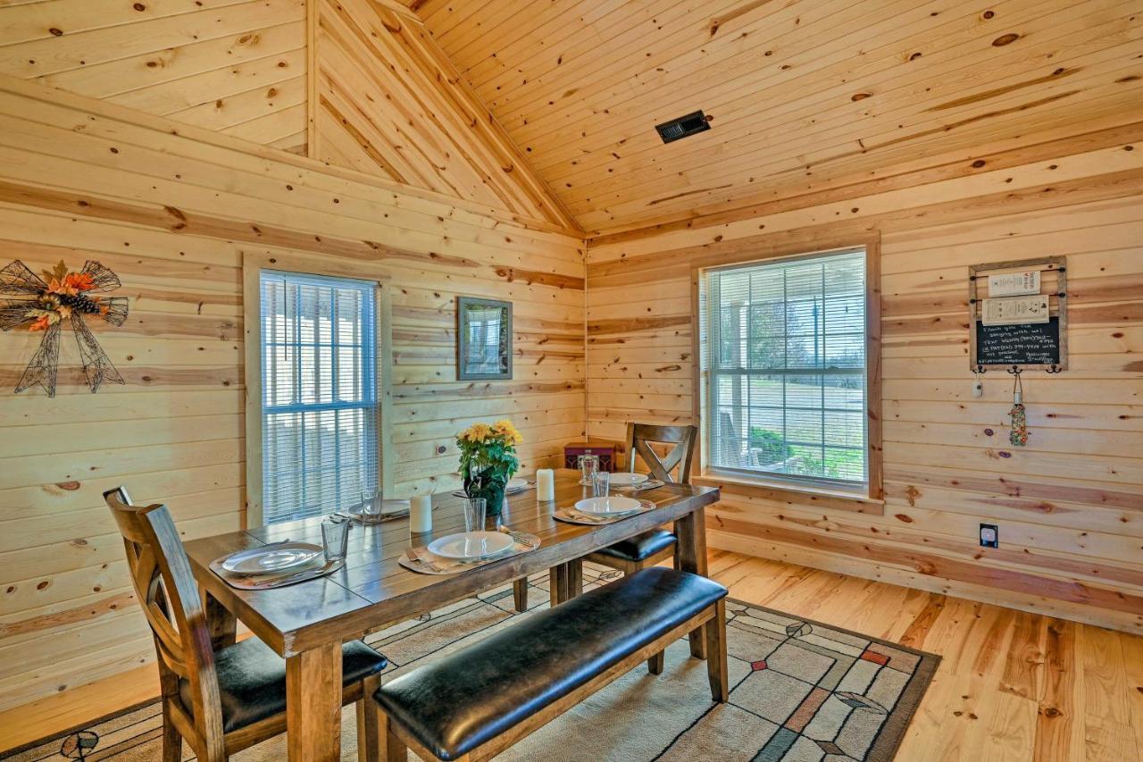Вилла Breathtaking Elkin Getaway With Vineyard Views! Экстерьер фото